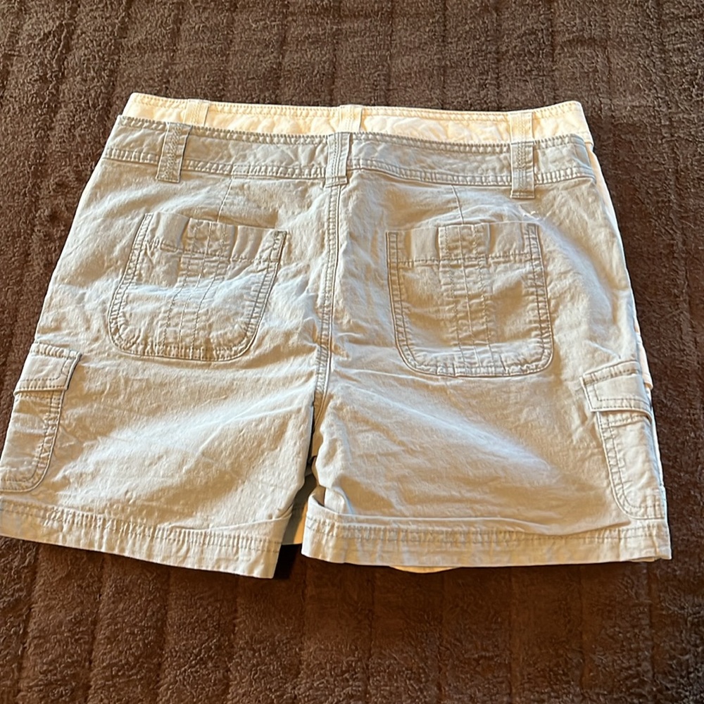 2Pairs of Eddie Bauer Shorts - Picture 5 of 5